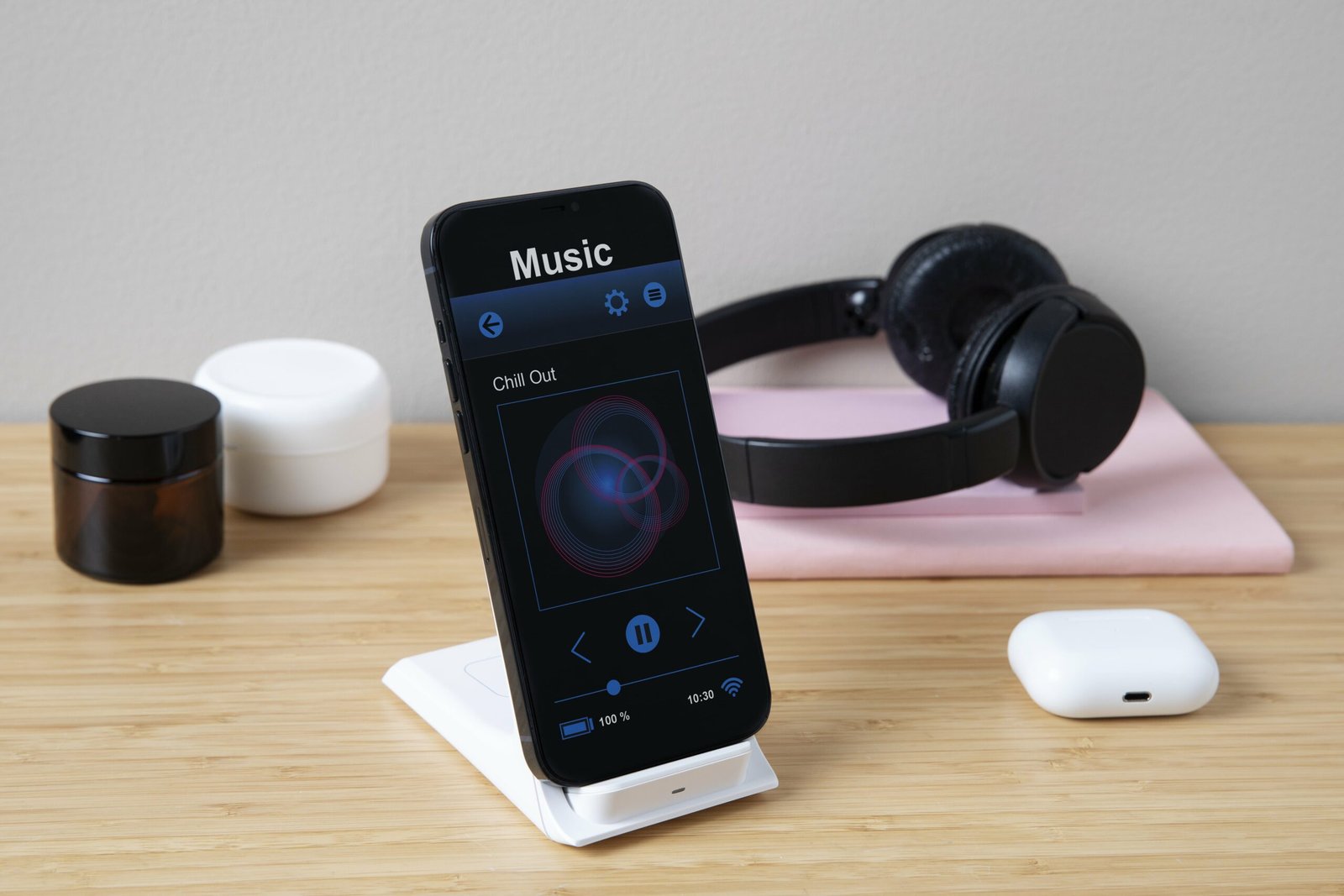 iPhone Bluetooth connecting with multiple devices